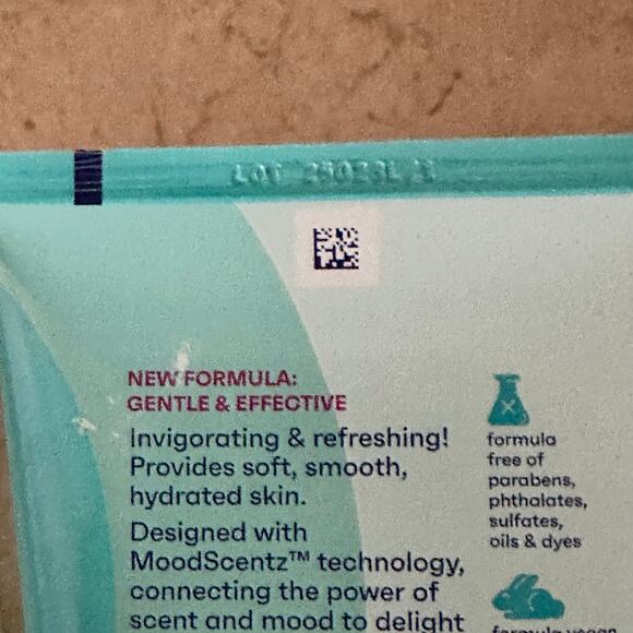 Clean & Clear Deep Action Exfoliating Facial Scrub Exfoliator Face wash 5 Oz 3pk - Picture 7 of 7